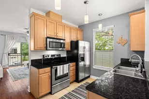 13420 Lyndhurst St, Austin, TX 78729 - Photo 9