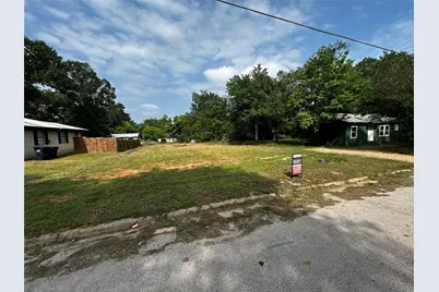 710 Scarbrough Street, Rockdale, TX 76567 - Photo 1
