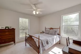 185 E Broken Tree Ln, Smithville, TX 78957 - Photo 23