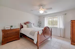 185 E Broken Tree Ln, Smithville, TX 78957 - Photo 17