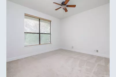 9305 Rolling Oaks Trail, Austin, TX 78750 - Photo 21