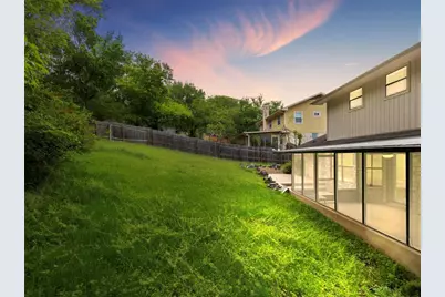 9305 Rolling Oaks Trail, Austin, TX 78750 - Photo 29