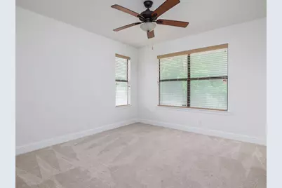 9305 Rolling Oaks Trail, Austin, TX 78750 - Photo 19