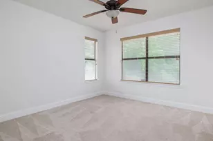 9305 Rolling Oaks Trail, Austin, TX 78750 - Photo 19