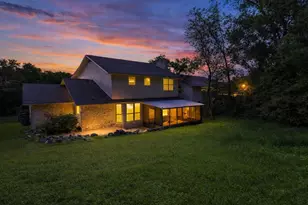 9305 Rolling Oaks Trail, Austin, TX 78750 - Photo 31