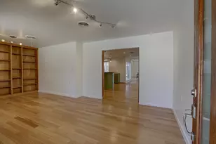 1607 S Elm St, Georgetown, TX 78626 - Photo 3