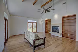 1607 S Elm St, Georgetown, TX 78626 - Photo 23