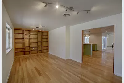 1607 S Elm Street, Georgetown, TX 78626 - Photo 13