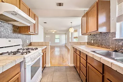 1502 Garden Street, Austin, TX 78702 - Photo 13