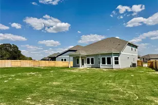 204 Coopers Hawk Crst, Cedar Creek, TX 78612 - Photo 5