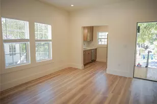 803 Oakland Ave, Austin, TX 78703 - Photo 3
