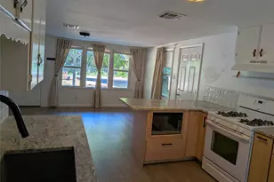 1109 Spur St, Austin, TX 78721 - Photo 7