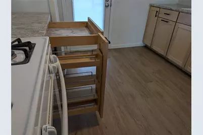 1109 Spur Street, Austin, TX 78721 - Photo 9