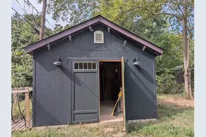1109 Spur Street, Austin, TX 78721 - Photo 29