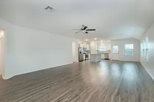 205 Arnage Dr, Hutto, TX 78634 - Photo 3