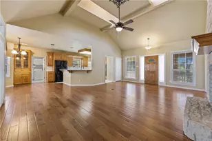 2550 Co Rd 233, Florence, TX 76527 - Photo 9