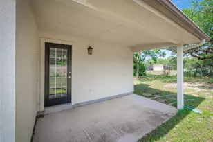 2312 MacArthur Ave, Lago Vista, TX 78645 - Photo 33