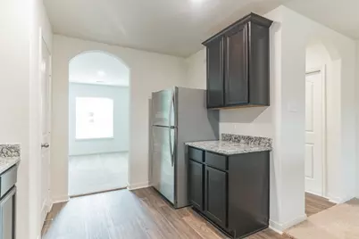 112 Allington Circle, Jarrell, TX 76537 - Photo 13