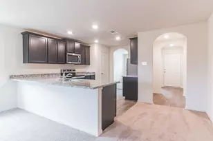112 Allington Cir, Jarrell, TX 76537 - Photo 9