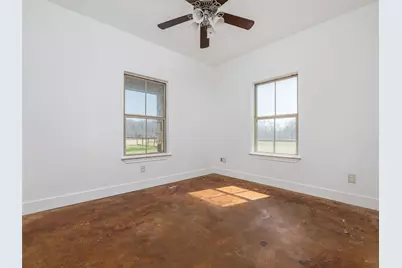 2610 Fm 3061, Thorndale, TX 76577 - Photo 25