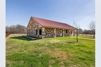 2610 Fm 3061, Thorndale, TX 76577 - Photo 5