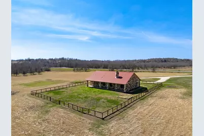 2610 Fm 3061, Thorndale, TX 76577 - Photo 35