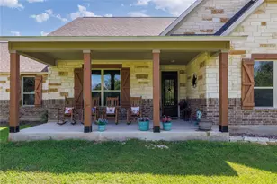 121 Esperanza Petal Pass, Liberty Hill, TX 78642 - Photo 3