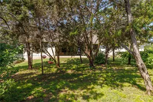 121 Esperanza Petal Pass, Liberty Hill, TX 78642 - Photo 29
