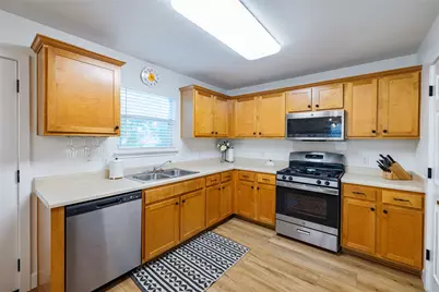 1130 Sundrop Place, Round Rock, TX 78665 - Photo 5