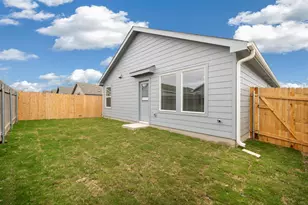 23437 Firelight Dr, Elgin, TX 78621 - Photo 31