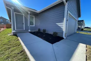 23437 Firelight Dr, Elgin, TX 78621 - Photo 3