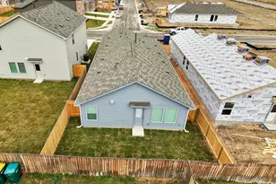 23437 Firelight Dr, Elgin, TX 78621 - Photo 5