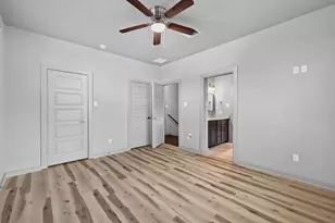 2204 E 13th St, Austin, TX 78702 - Photo 15