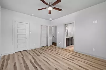 2204 E 13th Street #B, Austin, TX 78702 - Photo 15