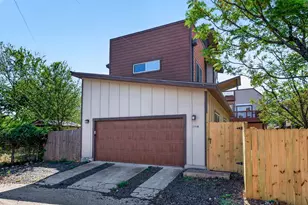 2204 E 13th St, Austin, TX 78702 - Photo 5