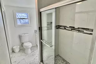 2910 E 12th St, Austin, TX 78702 - Photo 9