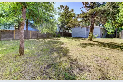 2910 E 12th Street, Austin, TX 78702 - Photo 17