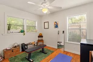 309 Brentwood St, Austin, TX 78752 - Photo 21