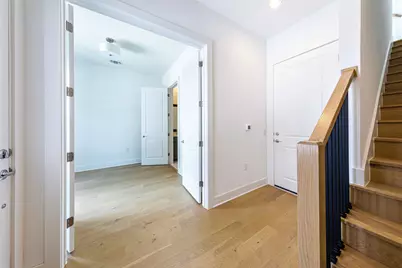 1201 Shore District Drive, Austin, TX 78741 - Photo 5