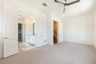 1201 Shore District Dr, Austin, TX 78741 - Photo 15