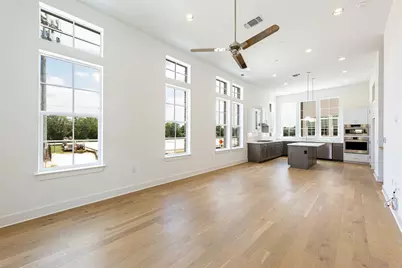 1201 Shore District Drive, Austin, TX 78741 - Photo 9