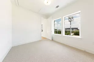 1201 Shore District Dr, Austin, TX 78741 - Photo 23