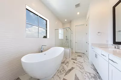 1201 Shore District Drive, Austin, TX 78741 - Photo 19