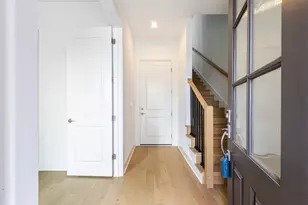 1201 Shore District Dr, Austin, TX 78741 - Photo 3