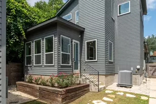 2605 S 2nd St, Austin, TX 78704 - Photo 35