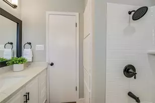 6430 Bridgewater Dr, Austin, TX 78723 - Photo 17