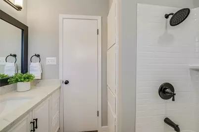 6430 Bridgewater Drive, Austin, TX 78723 - Photo 17