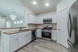 12412 Jamie Dr, Manor, TX 78653 - Photo 9