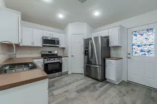 12412 Jamie Dr, Manor, TX 78653 - Photo 7