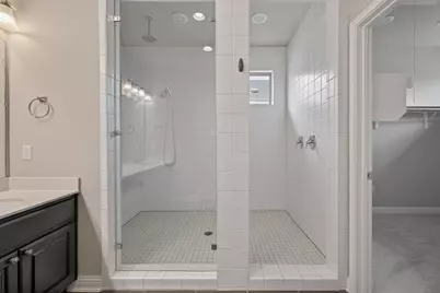 1501 Lawrence Street, Austin, TX 78741 - Photo 17